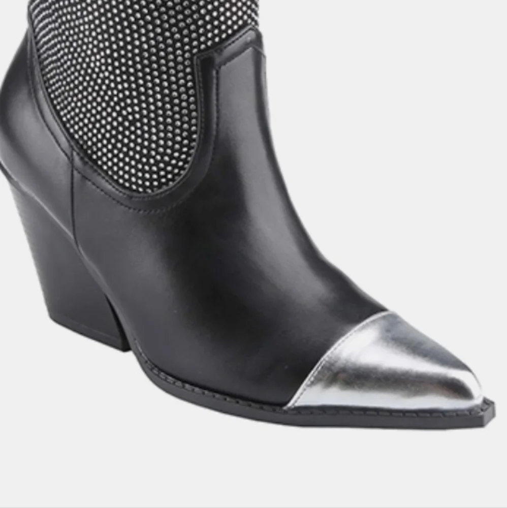 Weeboo Chunky Heel Rhinestone Western Cowboy Boots - Picture 3 of 4